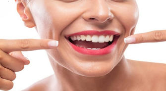 Dental Implants vs. Dentures – Which Option Is Right for You?