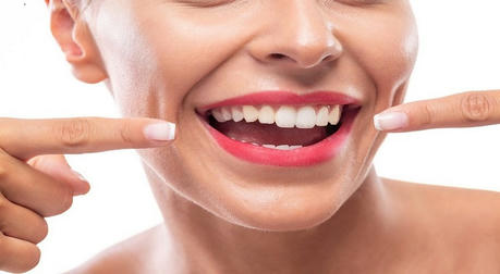 Dental Implants vs. Dentures – Which Option Is Right for You?
